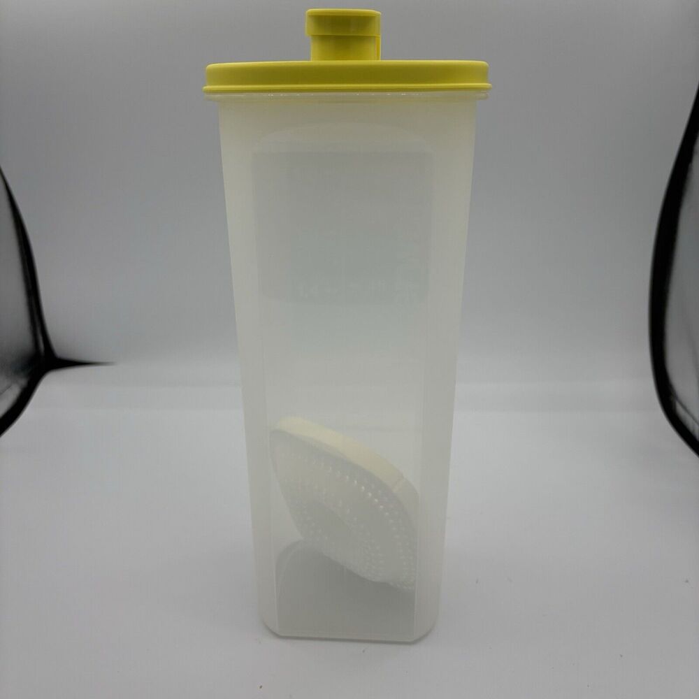 Tupperware Slim Line Pitcher‎ 8 Cups 2 L w Yellow Lid Jug Container Carafe F4